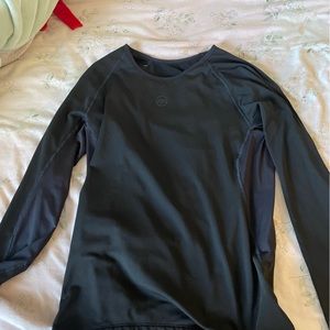 Athletic long sleeve